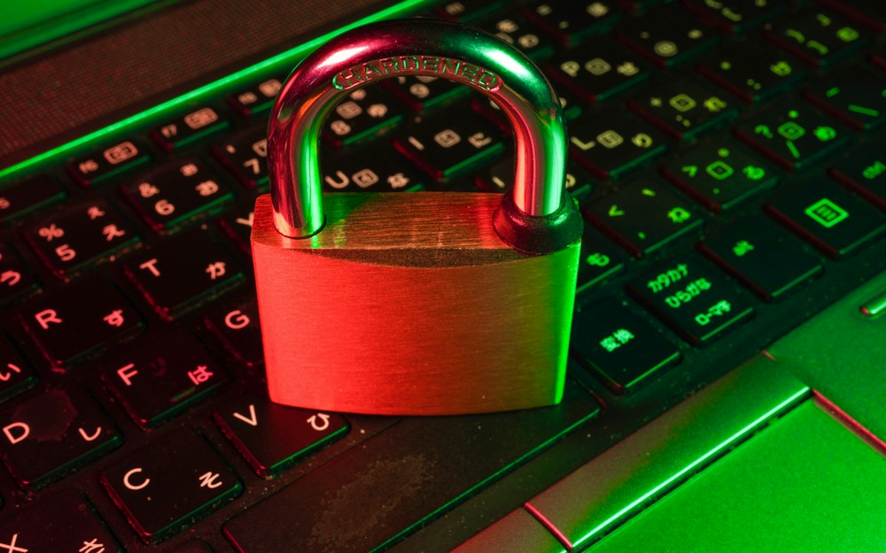 Cybersecurity Awareness (EN)